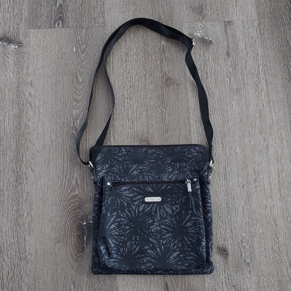 BAGGALLINI GO BAGG in ONYX FLORAL